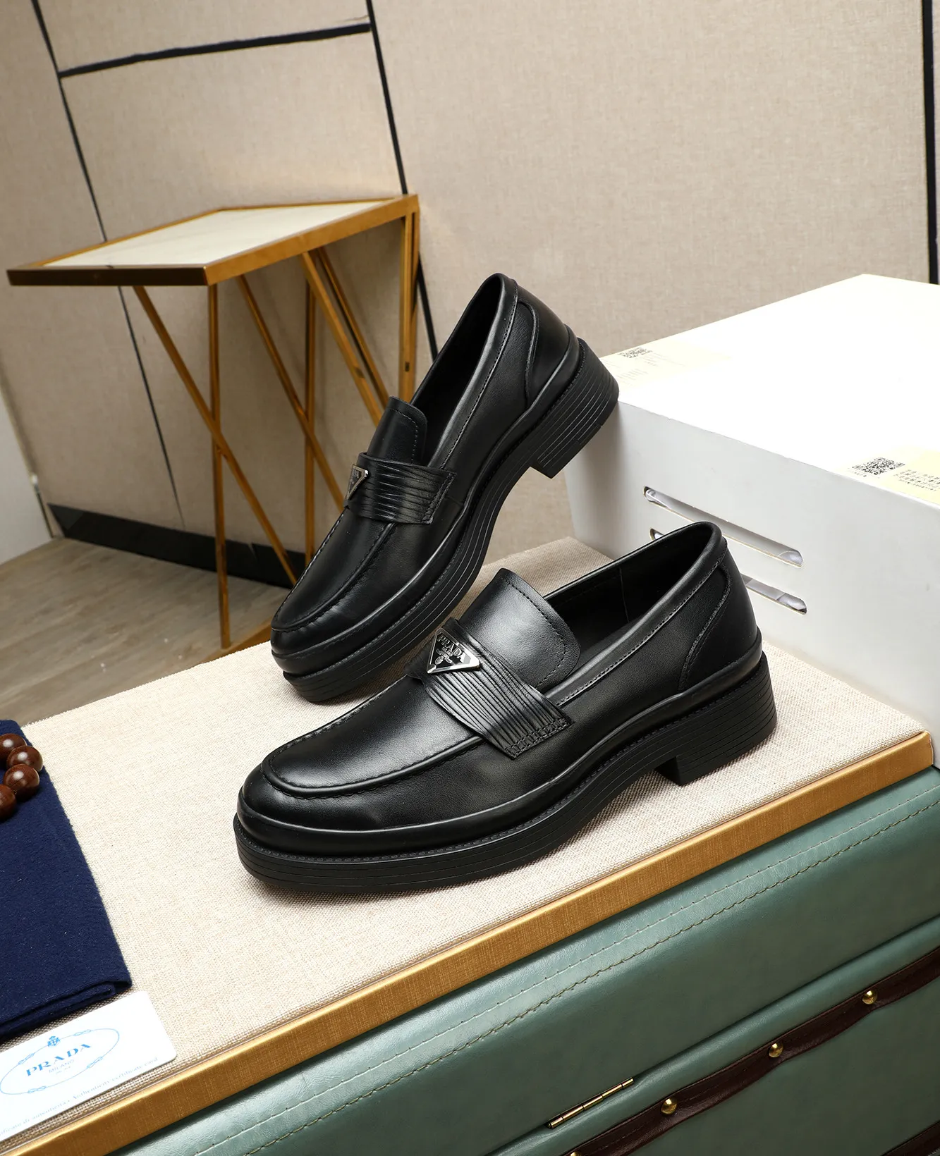 Men's men's shoes 💰540 (water-dyed cow leather) 📛📛PRADA high-end counter's latest formal business leather shoes 👔original and highest quality! Imported from Italy 🇮🇹 first-layer calfskin fabric ➕ cowhide lining Original outsole Formal size: 38➖44 (45 customized)
